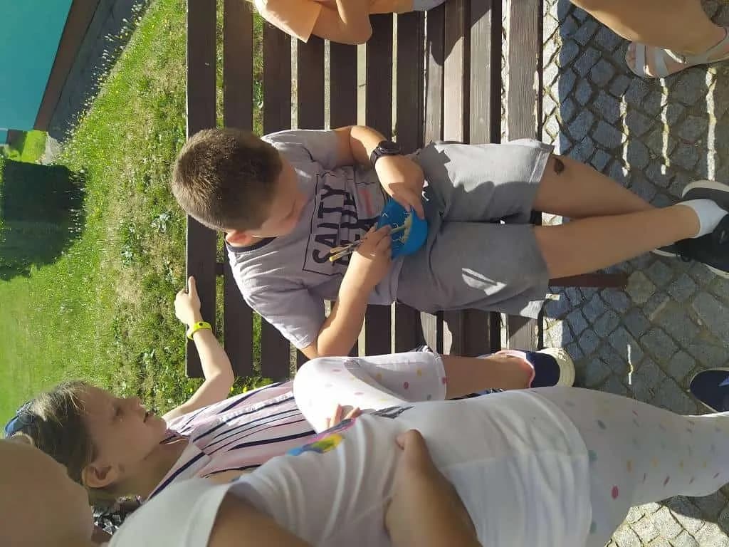 Fotografie z článku: Přívesnický tábor -  „Letem světem"