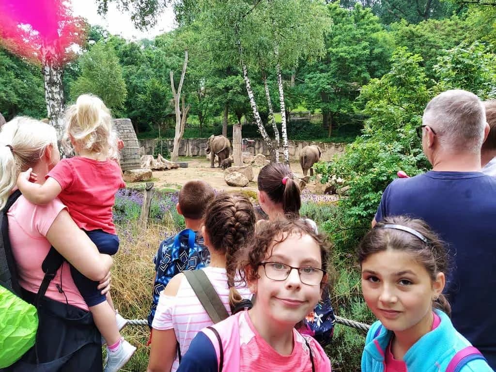Fotografie z článku: Přívesnický tábor -  „Letem světem"