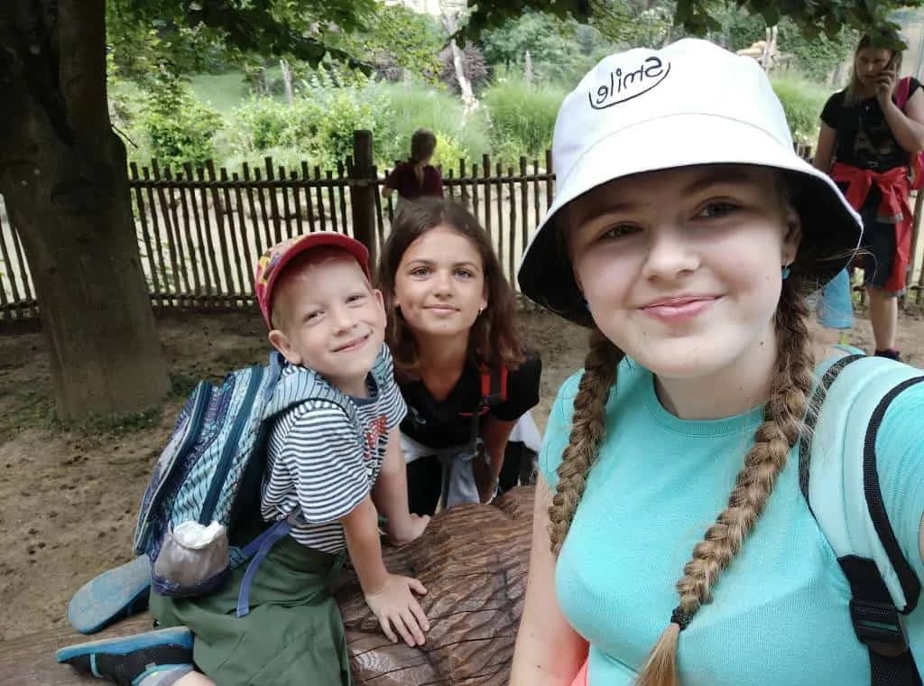 Fotografie z článku: Přívesnický tábor -  „Letem světem"