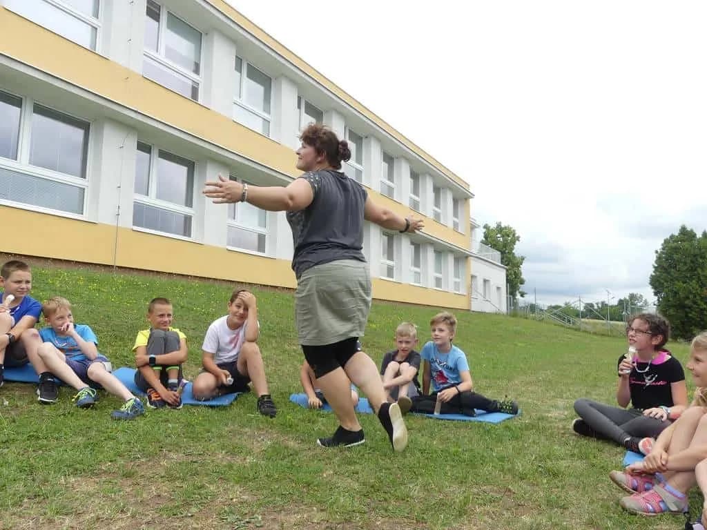 Fotografie z článku: Přívesnický tábor -  „Letem světem"