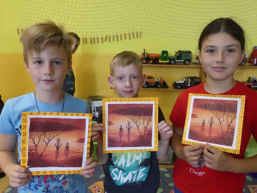 Fotografie z článku: Přívesnický tábor -  „Letem světem"