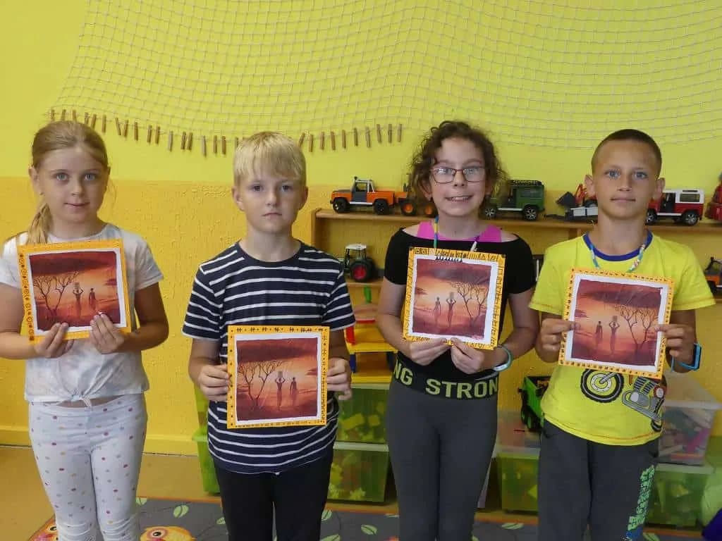 Fotografie z článku: Přívesnický tábor -  „Letem světem"