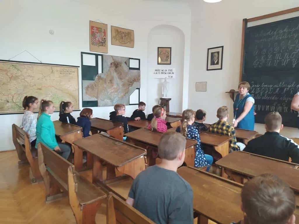 Fotografie z článku: Exkurze V. A a V. B do Muzea J. A. Komenského v Přerově