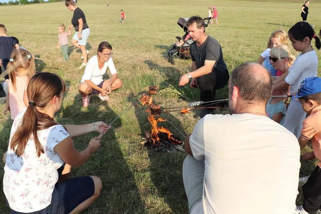 Fotografie z článku: Drakiáda u Koťat
