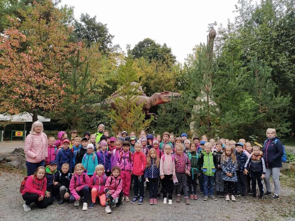 Fotografie z článku: 1.-3. třída v Dinoparku ve Vyškově
