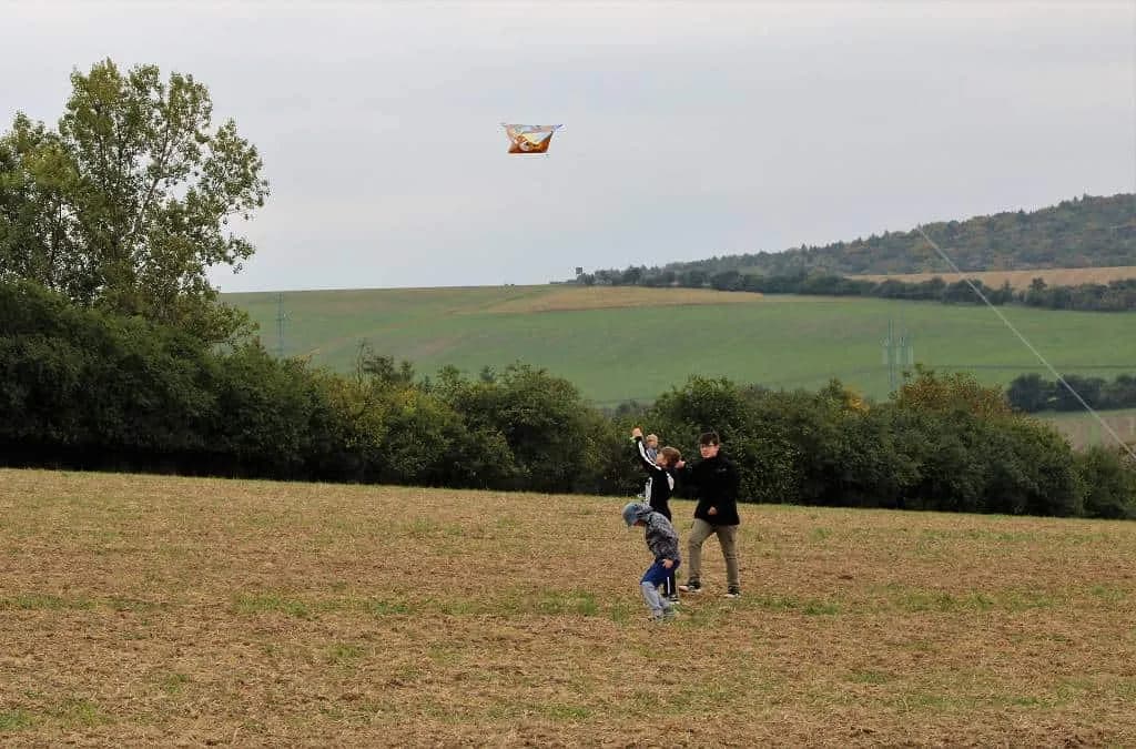 Fotografie z článku: Drakiáda - všechna oddělení školní družiny
