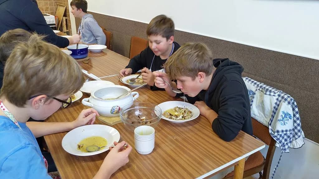 Fotografie z článku: Příprava pokrmů - polévka