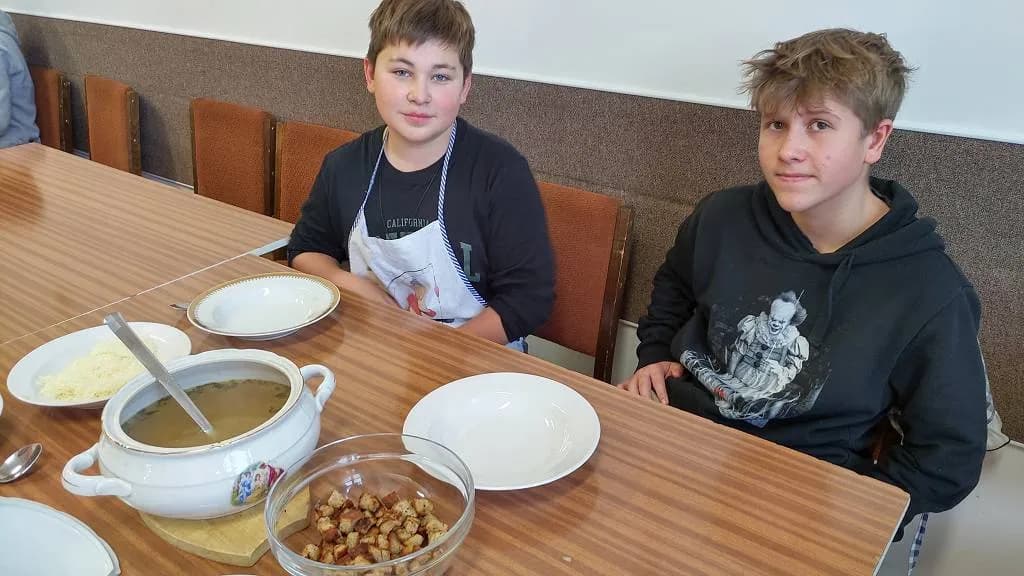 Fotografie z článku: Příprava pokrmů - polévka