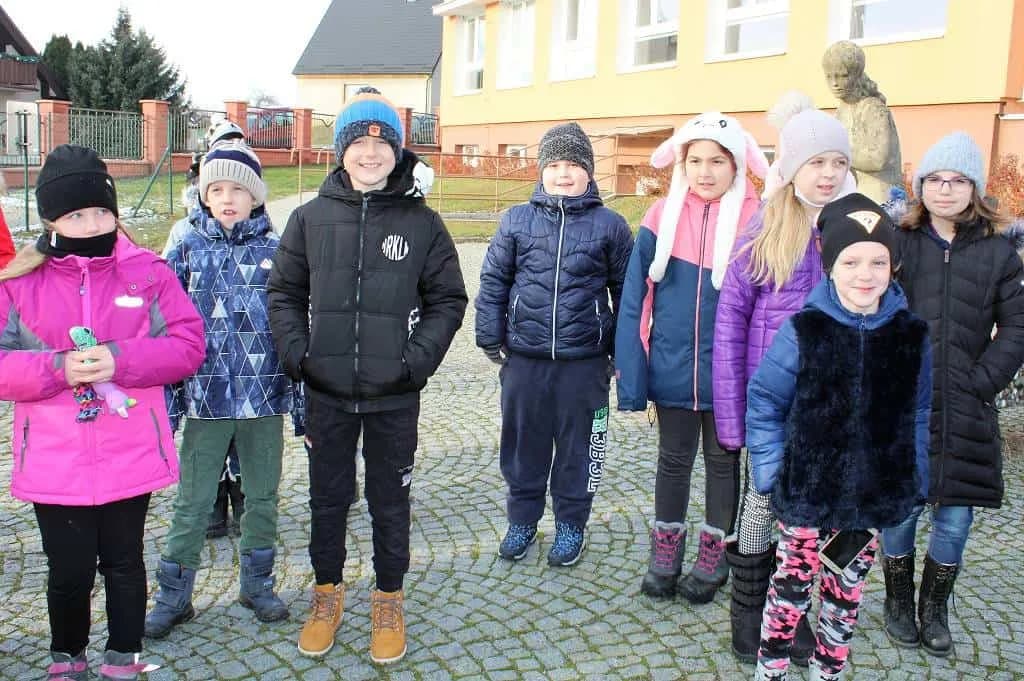 Fotografie z článku: Česko zpívá koledy - společné zpívání ve ŠD