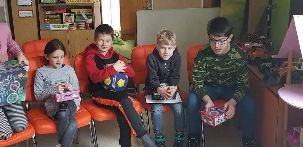 Fotografie z článku: Vánoční nadělování u Veverek