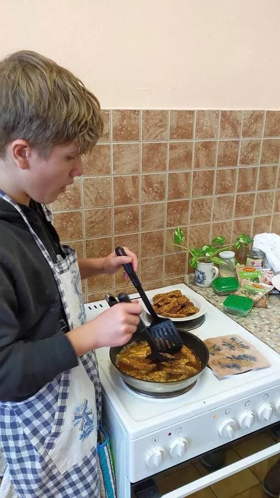 Fotografie z článku: Příprava pokrmů - volné téma aneb kluci a holky v akci