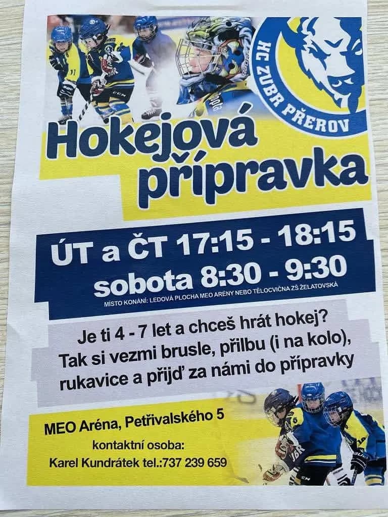 Fotografie z článku: Ukázka hokejové výstroje - Berušky a Koťata MŠ