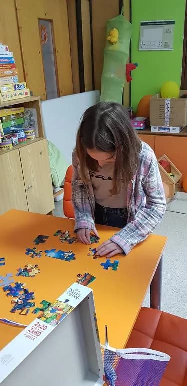 Fotografie z článku: Puzzliáda u Veverek