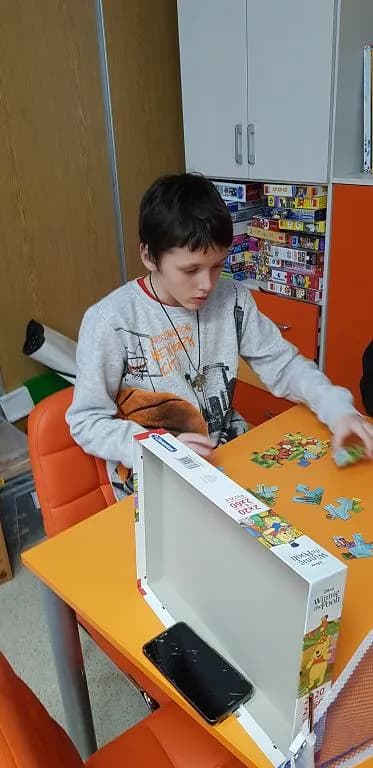 Fotografie z článku: Puzzliáda u Veverek