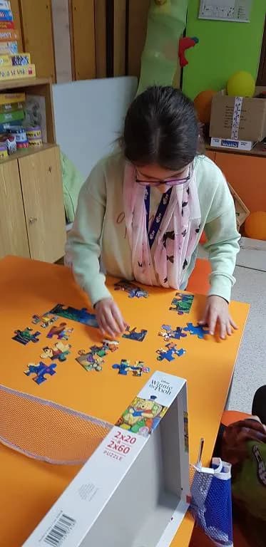 Fotografie z článku: Puzzliáda u Veverek