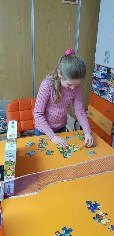 Fotografie z článku: Puzzliáda u Veverek