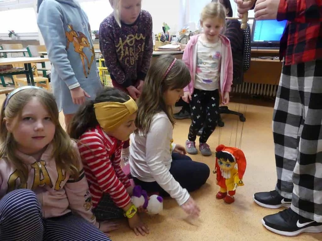 Fotografie z článku: Noc s Andersenem