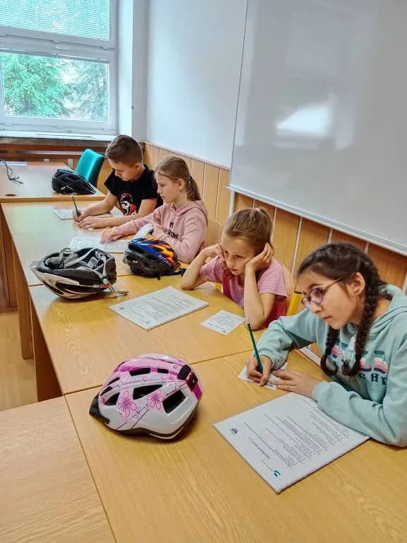 Fotografie z článku: Dopravní výchova - IV.A