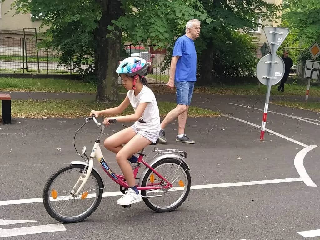 Fotografie z článku: Návštěva III. A na Atlase v Přerově