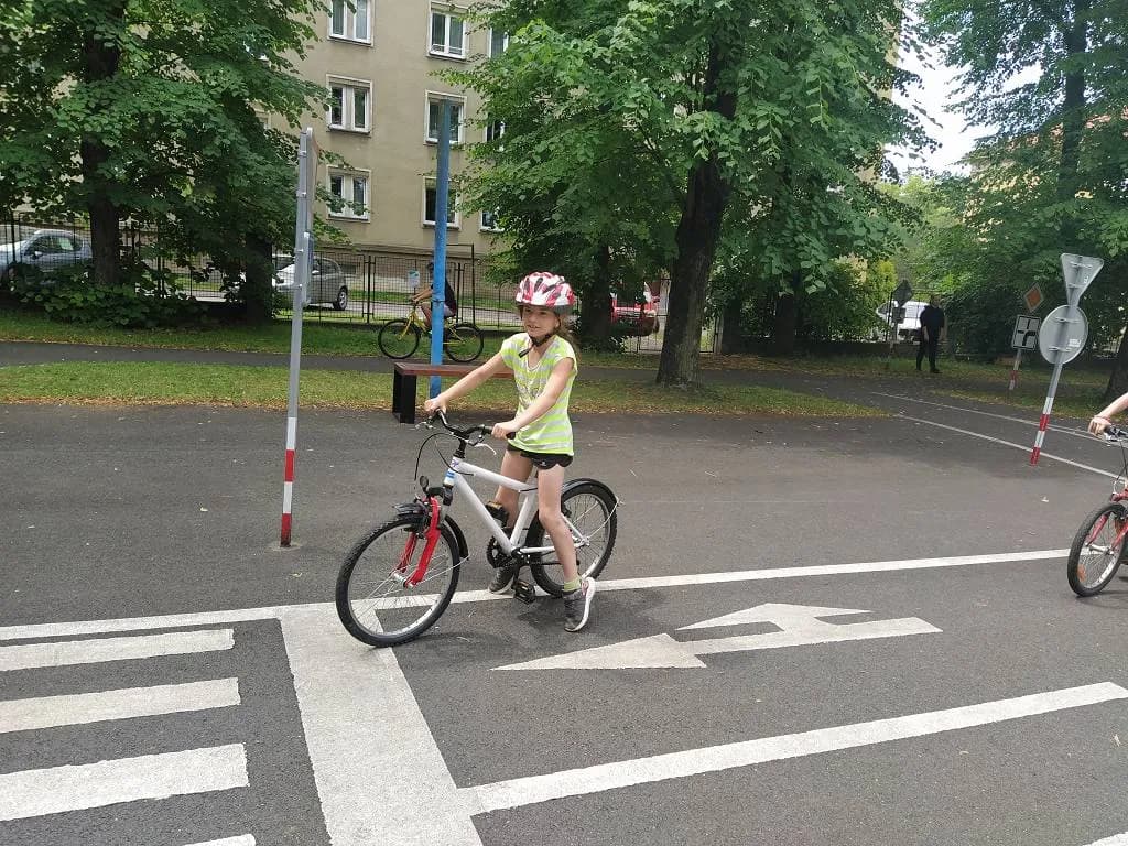 Fotografie z článku: Návštěva III. A na Atlase v Přerově