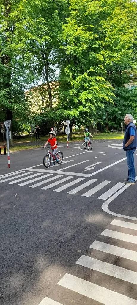 Fotografie z článku: Dopravní výchova II.A ve Středisku volného času Atlas