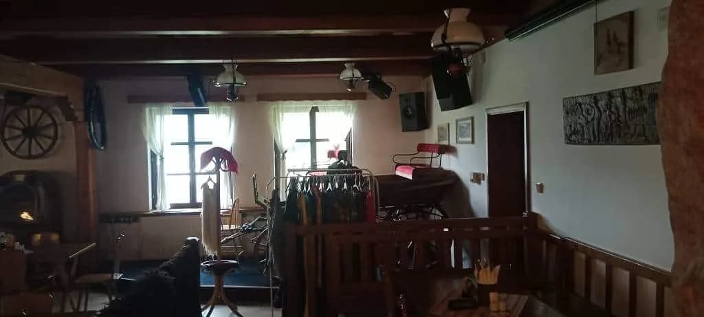 Fotografie z článku: Školní výlet VIII.A - Rožnov p. R.