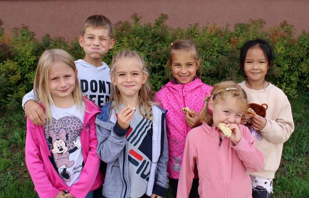 Fotografie z článku: Podzimní sklizeň ovoce u Smajlíků