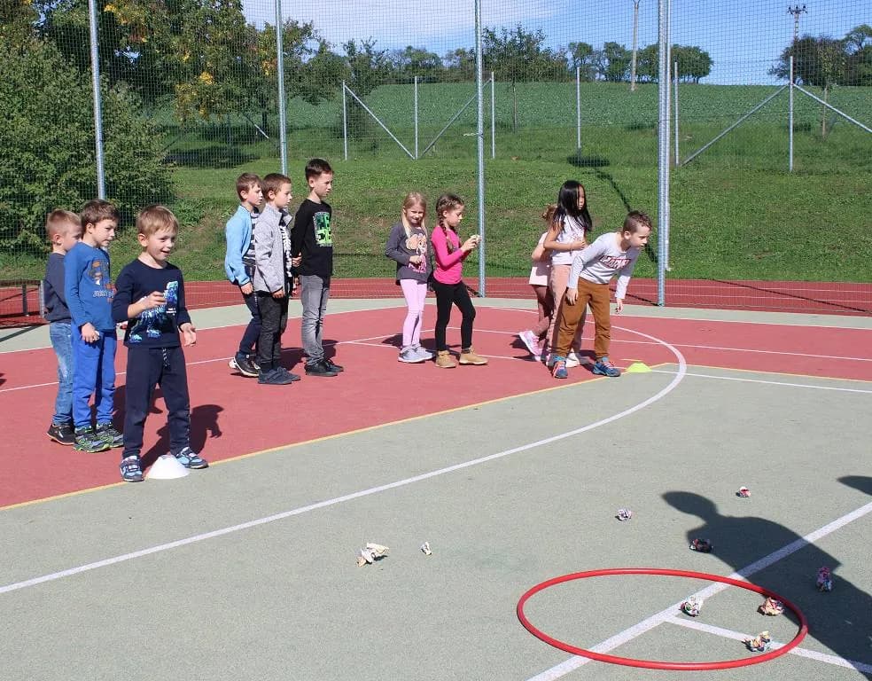 Fotografie z článku: Podzimní sportování u Smajlíků a Veverek