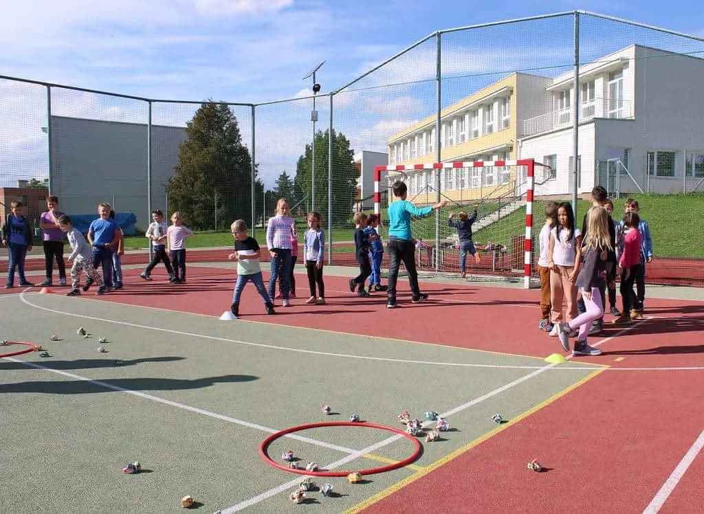 Fotografie z článku: Podzimní sportování u Smajlíků a Veverek