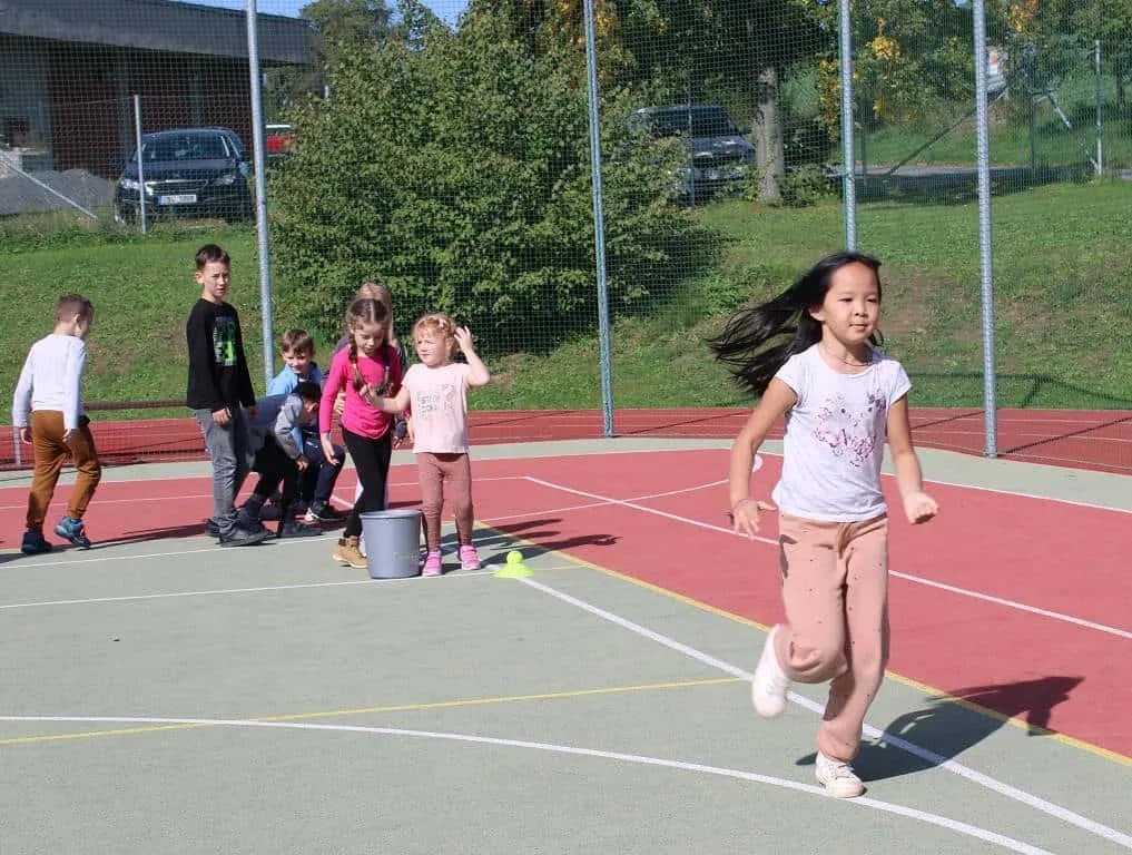 Fotografie z článku: Podzimní sportování u Smajlíků a Veverek