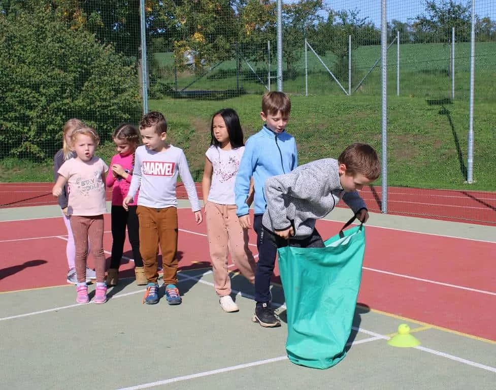 Fotografie z článku: Podzimní sportování u Smajlíků a Veverek