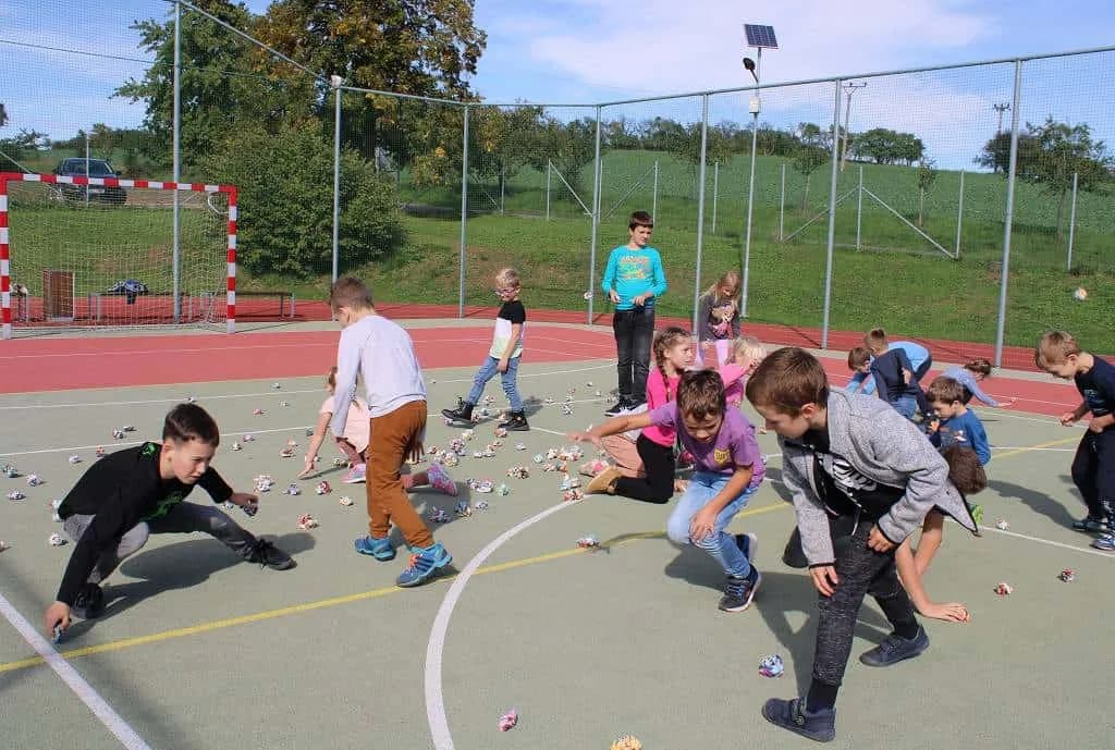 Fotografie z článku: Podzimní sportování u Smajlíků a Veverek