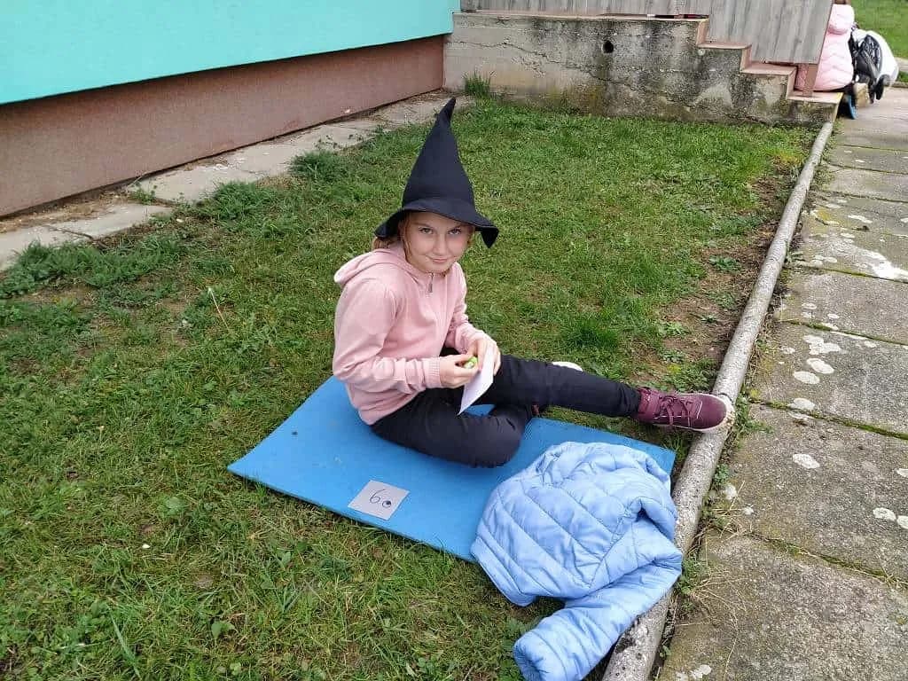 Fotografie z článku: Halloween a dlabání dýní u Soviček a Veverek v ŠD