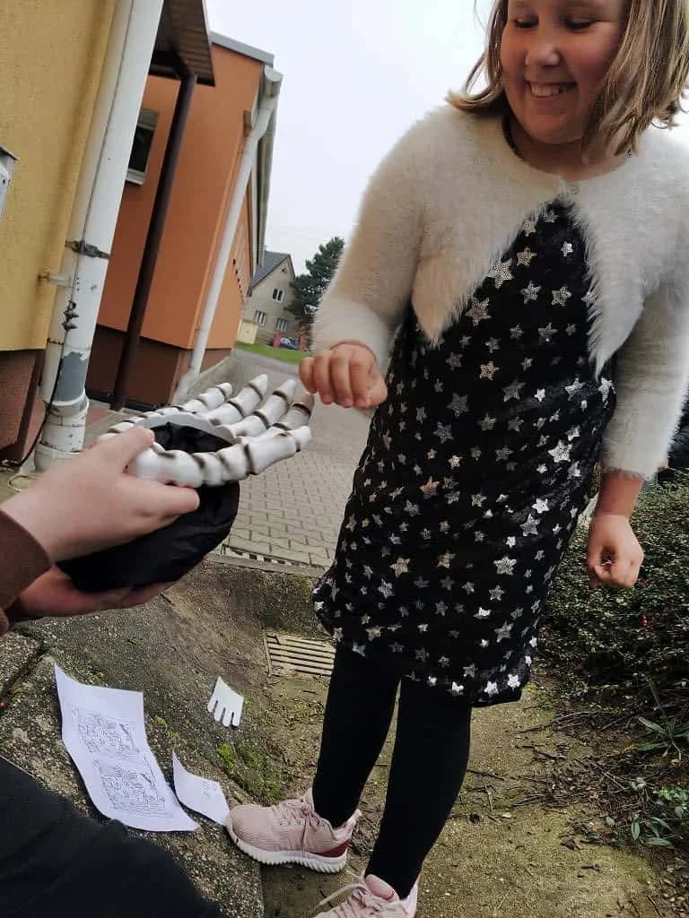 Fotografie z článku: Halloween a dlabání dýní u Soviček a Veverek v ŠD