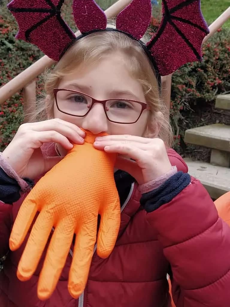 Fotografie z článku: Halloween a dlabání dýní u Soviček a Veverek v ŠD