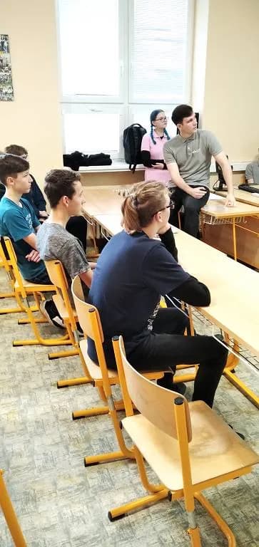 Fotografie z článku: Exkurze deváťáků na Úřadu práce a v Obchodní akademii v Přerově