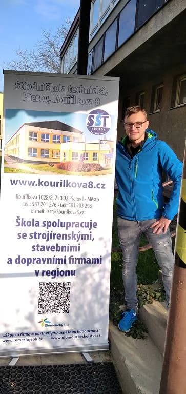 Fotografie z článku: Scholaris + Exkurze deváťáků na SŠT a SŠGS