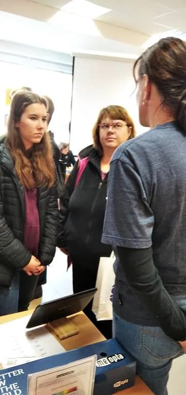 Fotografie z článku: Scholaris + Exkurze deváťáků na SŠT a SŠGS