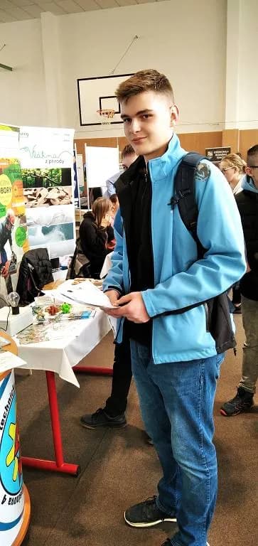 Fotografie z článku: Scholaris + Exkurze deváťáků na SŠT a SŠGS