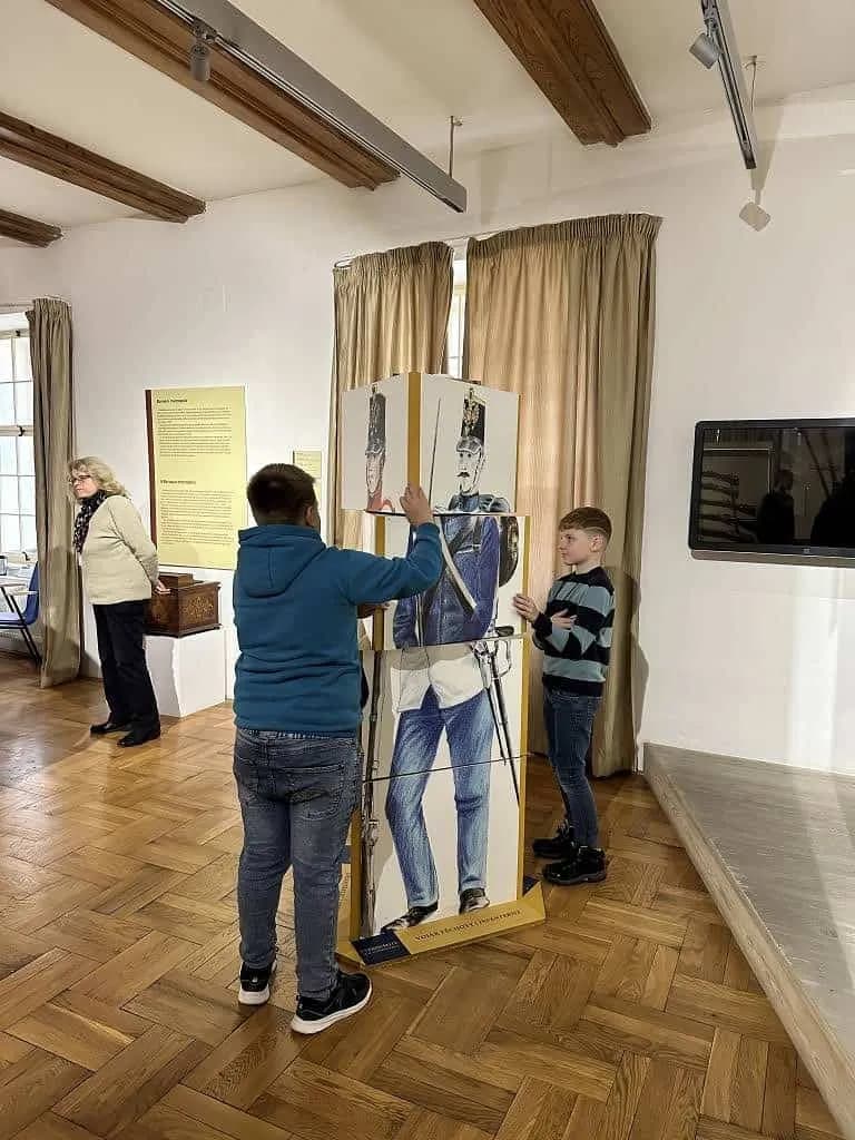 Fotografie z článku: Středověký komiks- páťáci v Olomouci na výstavě