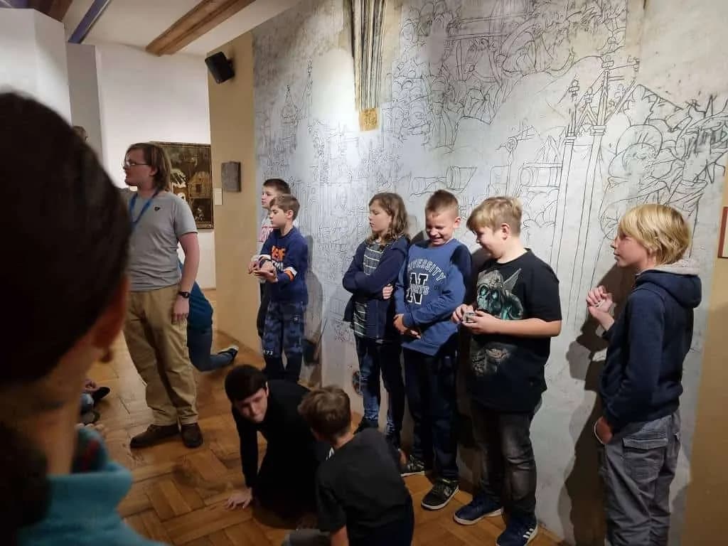 Fotografie z článku: Středověký komiks- páťáci v Olomouci na výstavě