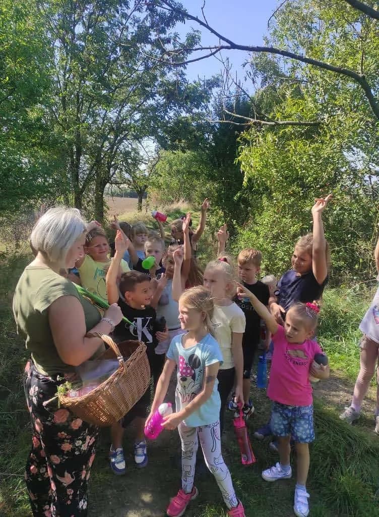 Fotografie z článku: Vycházka se skřítkem Podzimníčkem