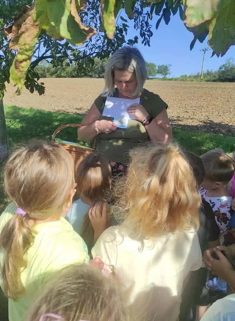 Fotografie z článku: Vycházka se skřítkem Podzimníčkem