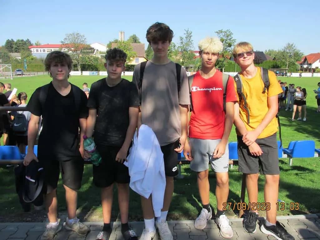 Fotografie z článku: Závod v přespolním běhu