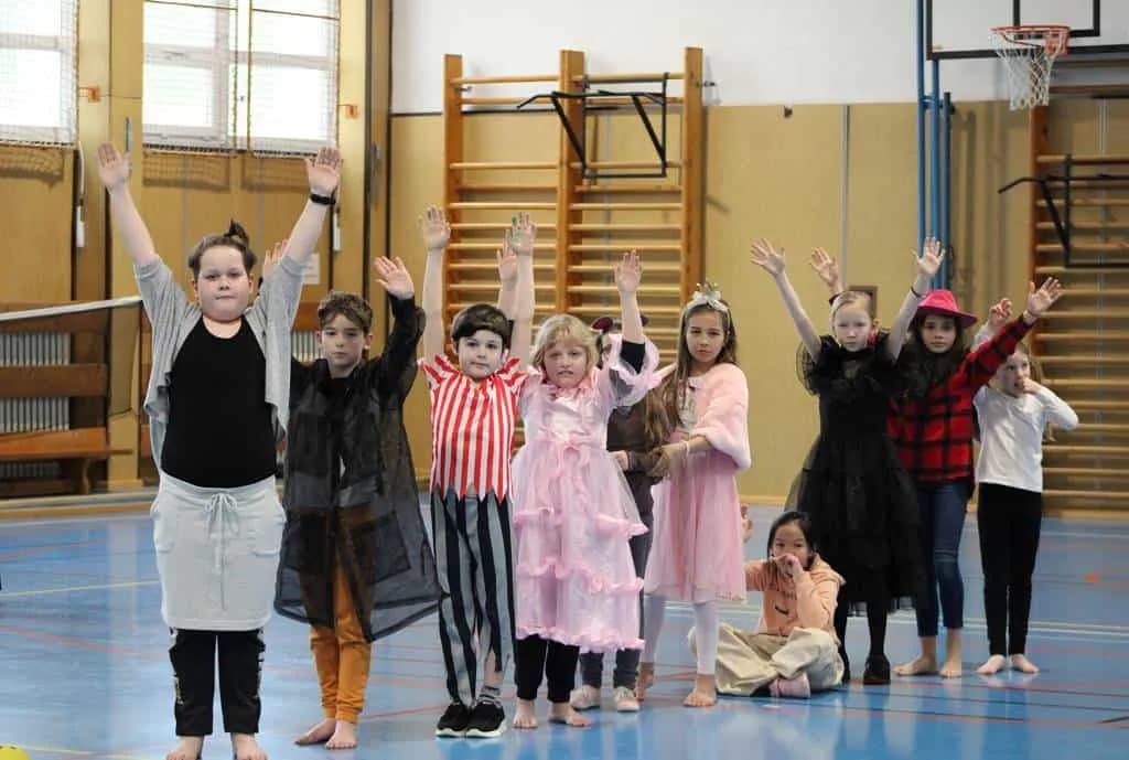 Fotografie z článku: Karneval u Smajlíků a Veverek