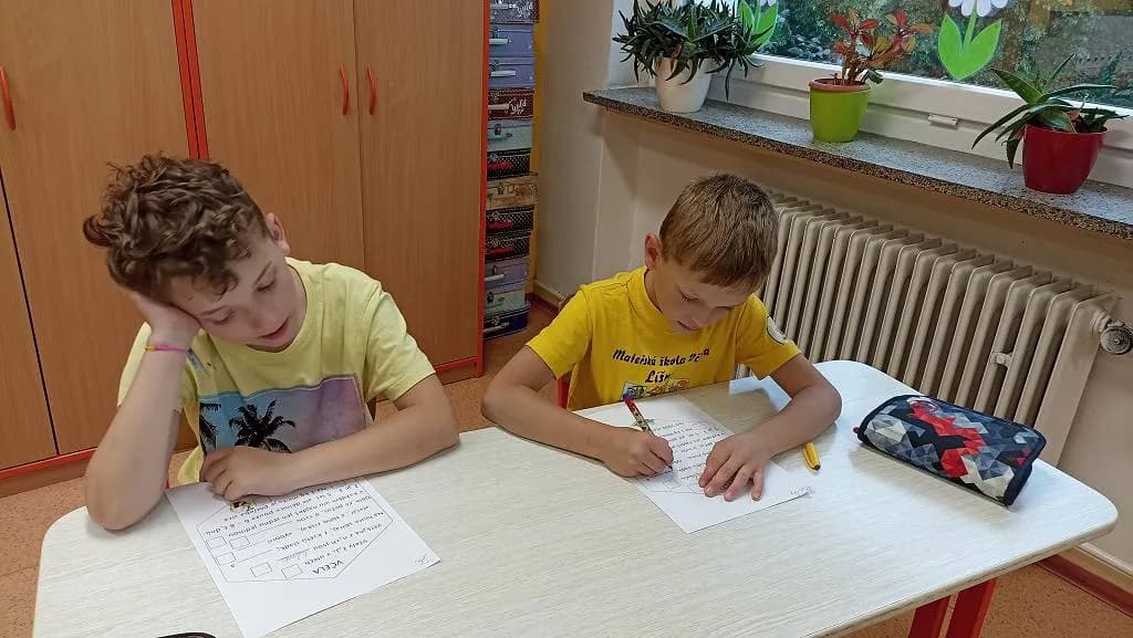 Fotografie z článku: Projekt Včely ve II. B