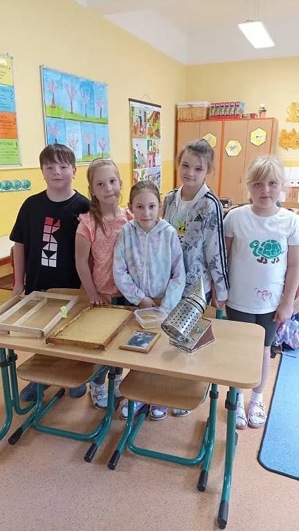 Fotografie z článku: Projekt Včely ve II. B