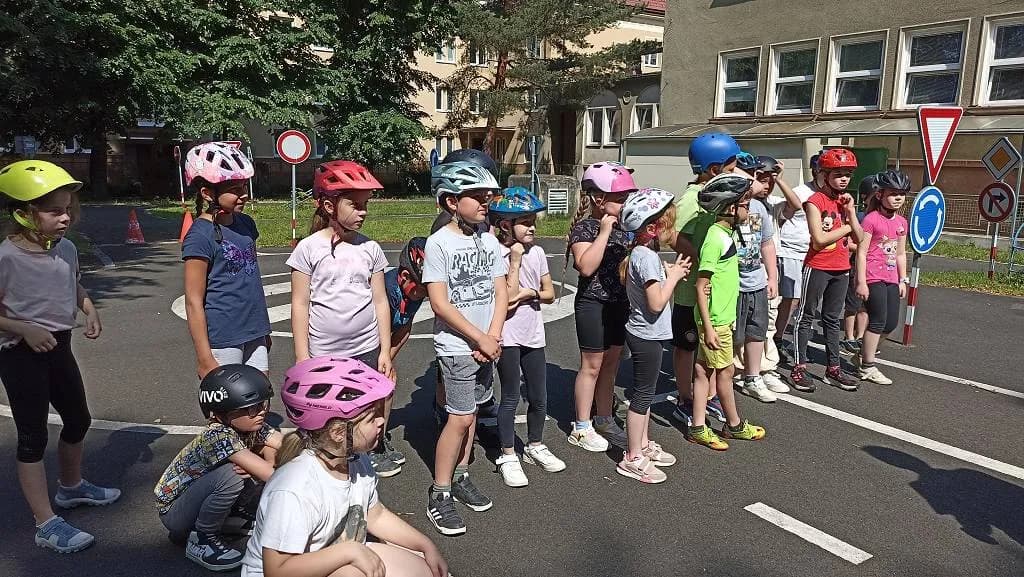 Fotografie z článku: Dopravní výchova s druháky