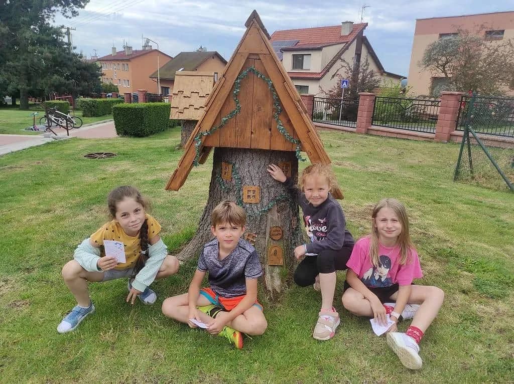 Fotografie z článku: Den dětí s 1. a 2. třídami