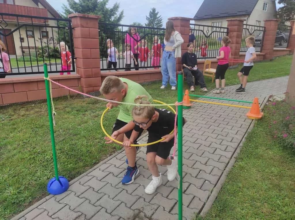 Fotografie z článku: Den dětí s 1. a 2. třídami